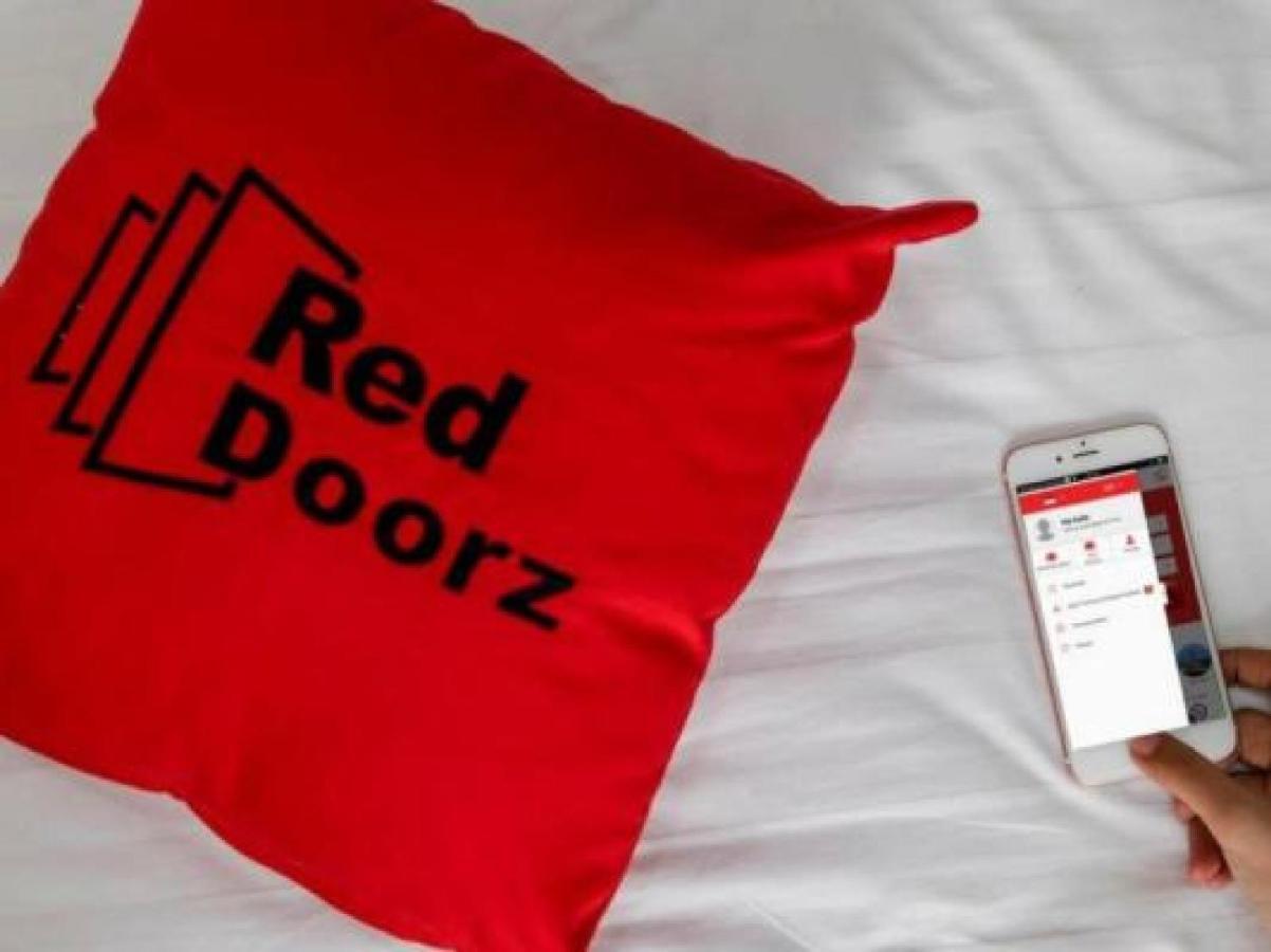 Reddoorz Near Widya Mandala University Surabaya Exteriör bild