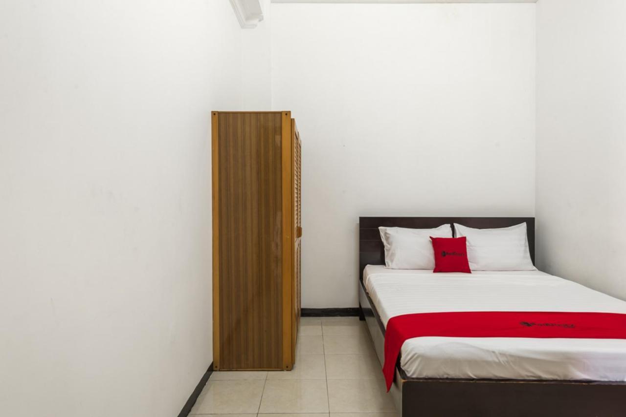 Reddoorz Near Widya Mandala University Surabaya Exteriör bild